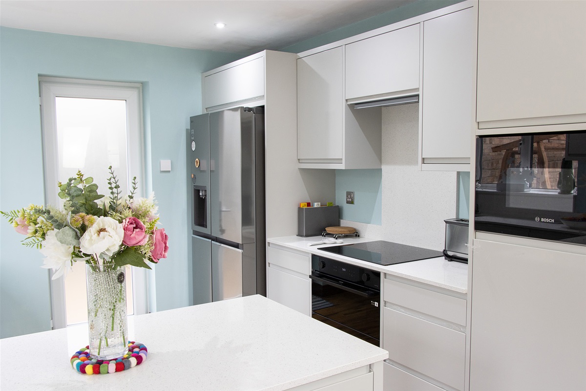 Barnes - Taverham Modern Kitchen - Build
